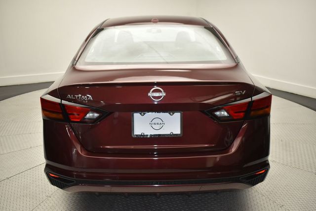 2024 Nissan Altima 2.5 SV Sedan - 23015781 - 5