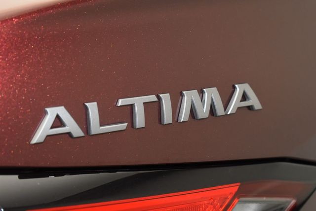 2024 Nissan Altima 2.5 SV Sedan - 23015781 - 8