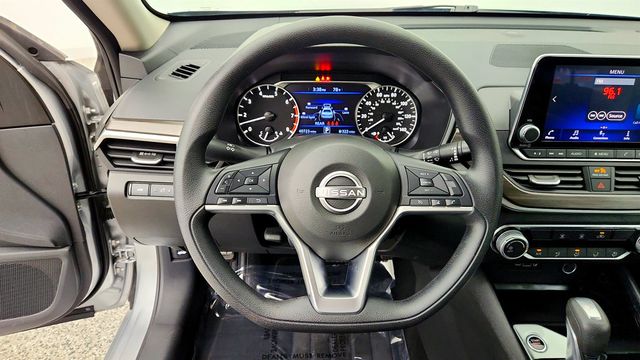 2024 Nissan Altima 2.5 SV Sedan - 23079835 - 12