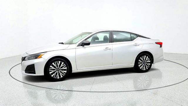 2024 Nissan Altima 2.5 SV Sedan - 23079835 - 7