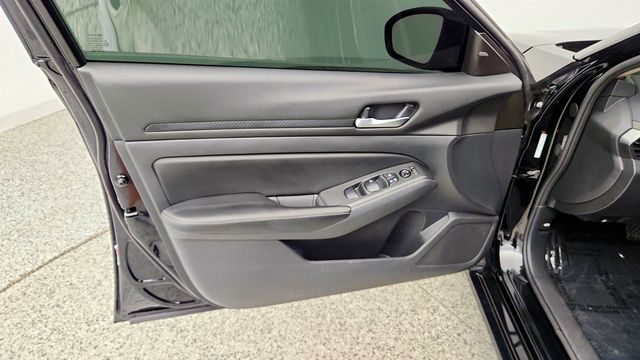 2024 Nissan Altima 2.5 SV Sedan - 23081739 - 9