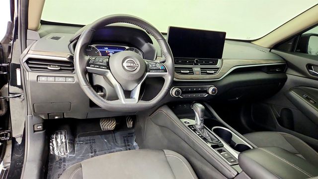 2024 Nissan Altima 2.5 SV Sedan - 23081739 - 11