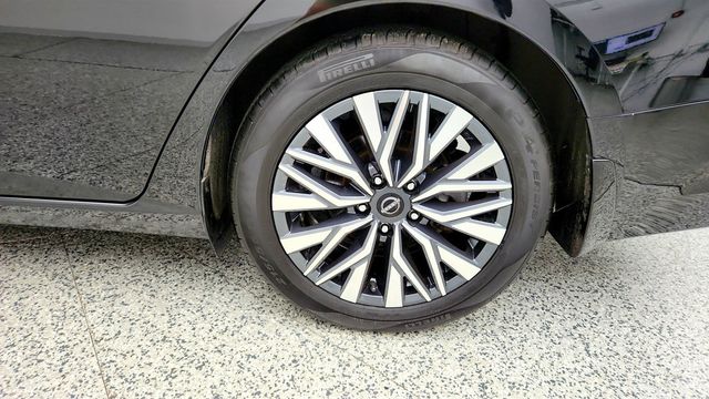2024 Nissan Altima 2.5 SV Sedan - 23081739 - 8