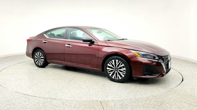 2024 Nissan Altima 2.5 SV Sedan - 23100328 - 2