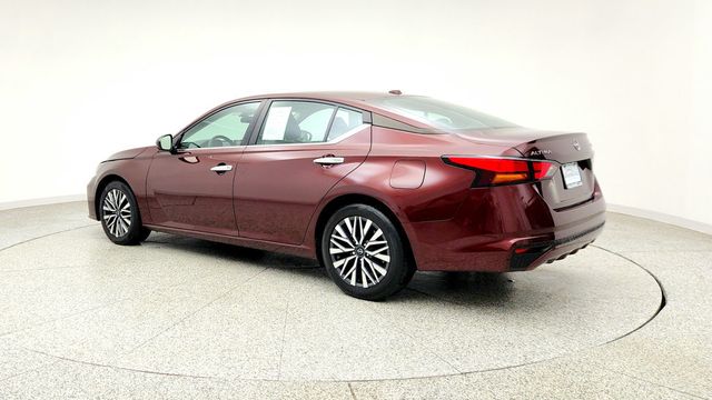 2024 Nissan Altima 2.5 SV Sedan - 23100328 - 6
