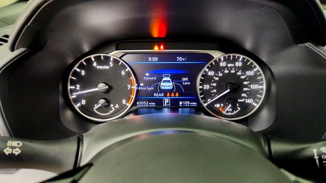 2024 Nissan Altima 2.5 SV Sedan w/ Premium Pkg, Moonroof & ProPILOT Assist - 23081739 - 13