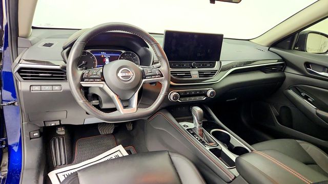 2024 Nissan Altima SR Sedan w/ Premium Pkg & Moonroof - 23091442 - 11