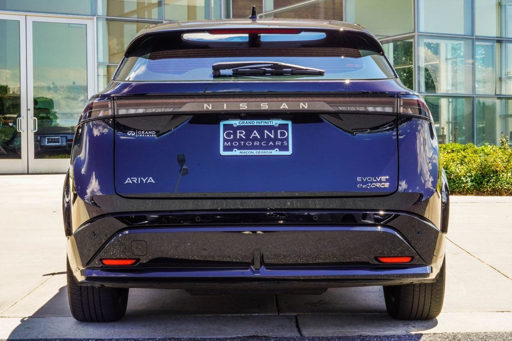 Nissan Ariya photo 11