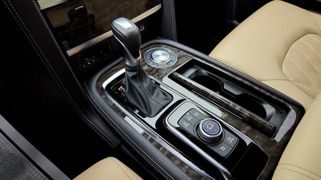 2024 Nissan Armada 4x2 Platinum w/ Captain's Chairs Pkg & Illuminated Kick Plates - 23029241 - 16