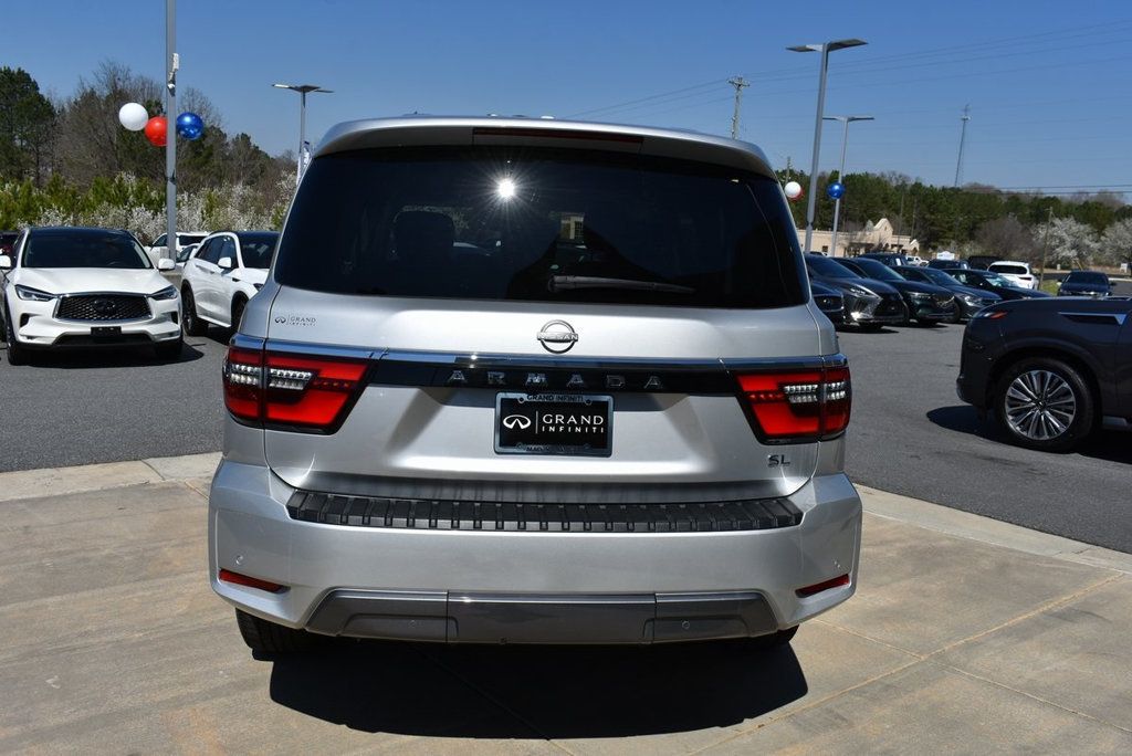 2024 Nissan Armada SL photo 13
