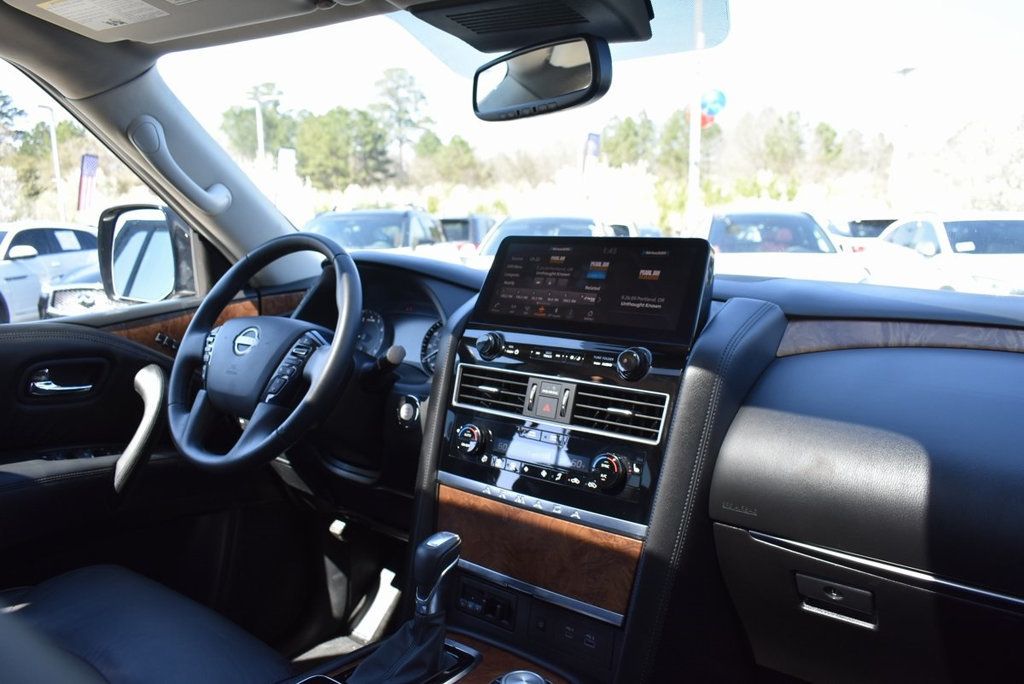 2024 Nissan Armada SL photo 19