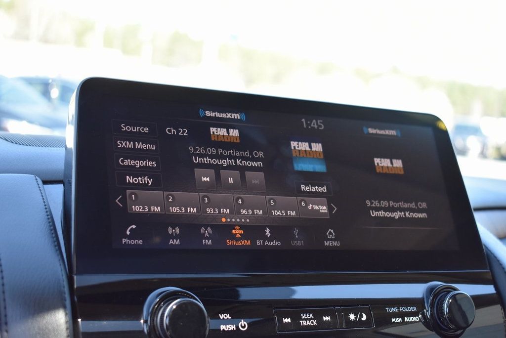 2024 Nissan Armada SL photo 21