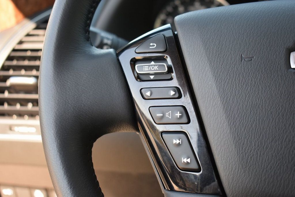 2024 Nissan Armada SL photo 29