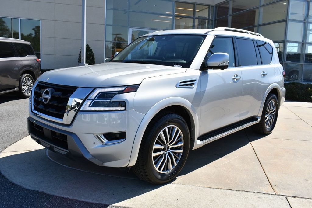 2024 Nissan Armada SL photo 5