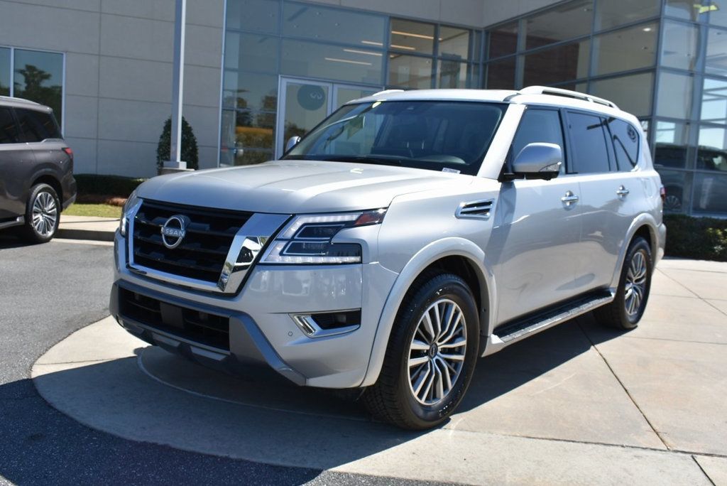 2024 Nissan Armada SL photo 9