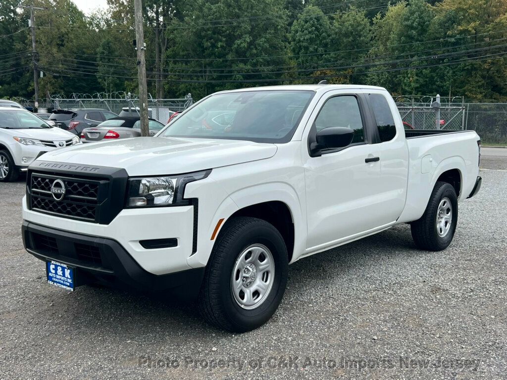 2024 Nissan Frontier photo 2