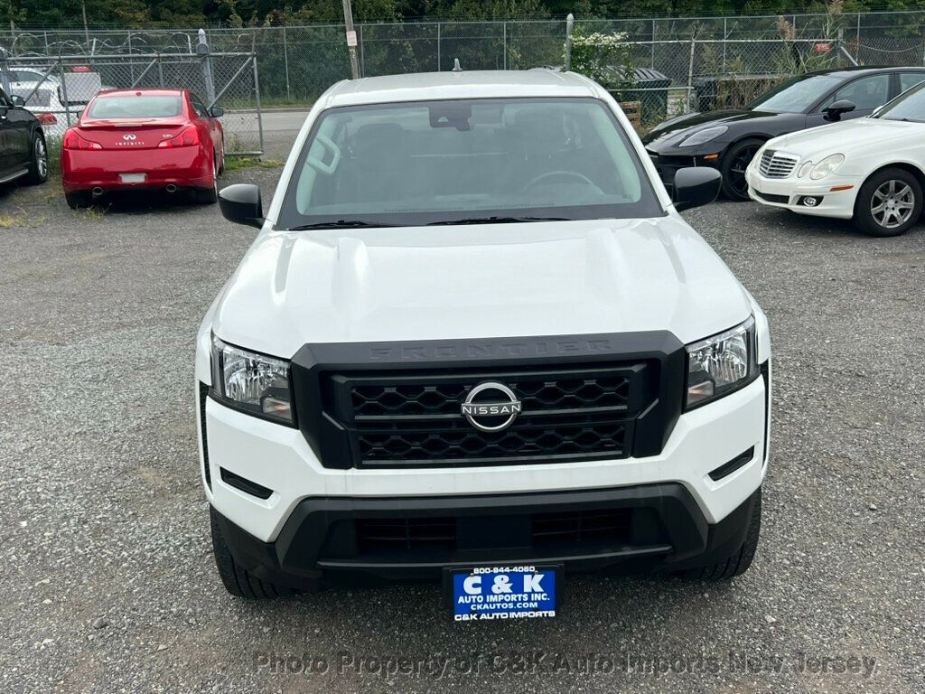 2024 Nissan Frontier photo 4