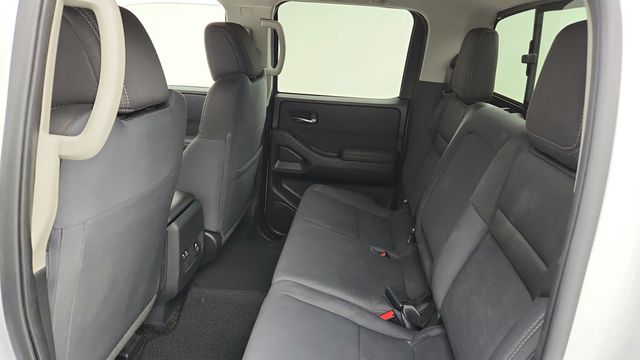 2024 Nissan Frontier Crew Cab 4x2 SV with Convenience & Technology Packages - 22941463 - 19