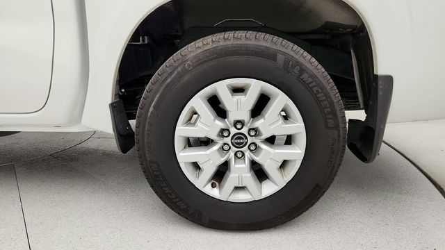 2024 Nissan Frontier Crew Cab 4x2 SV with Convenience & Technology Packages - 22941463 - 8