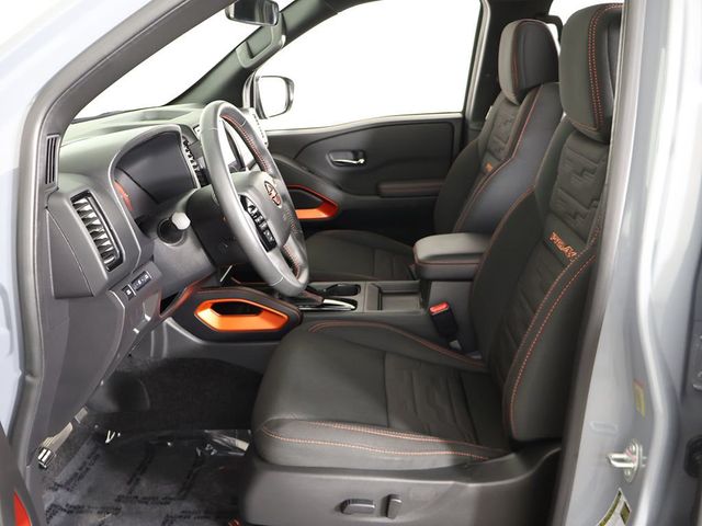 2024 Nissan Frontier Crew Cab 4x4 PRO-4X - 23070123 - 29