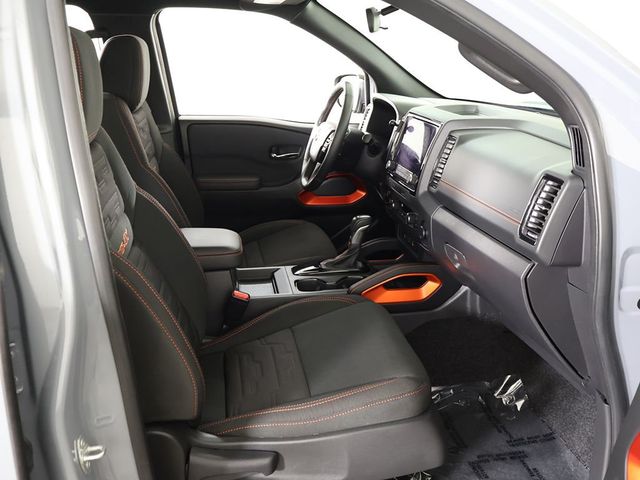2024 Nissan Frontier Crew Cab 4x4 PRO-4X - 23070123 - 30
