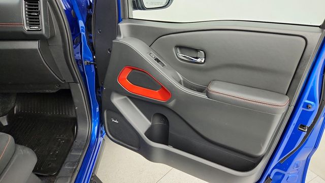 2024 Nissan Frontier Crew Cab 4x4 PRO-4X - 22950002 - 23