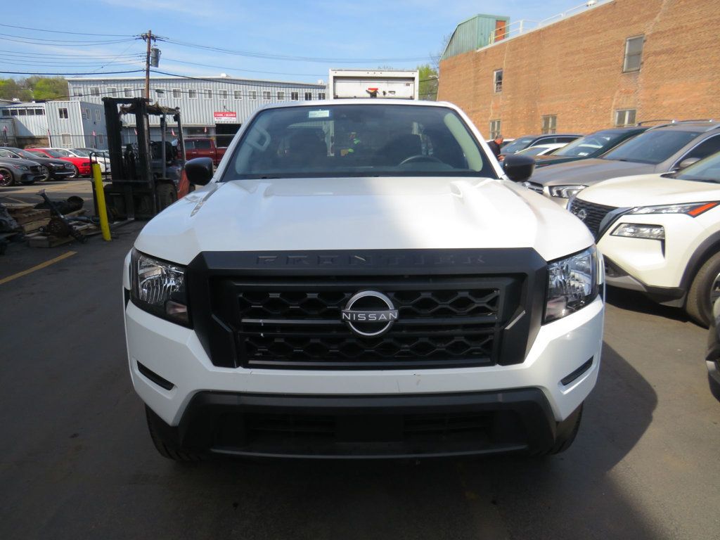2024 Nissan Frontier King Cab S photo 2