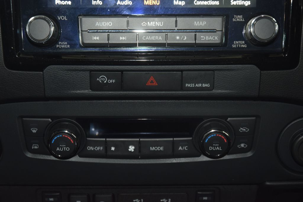 2024 Nissan Frontier PRO-4X Premium w/ Technology Package - 23037682 - 28