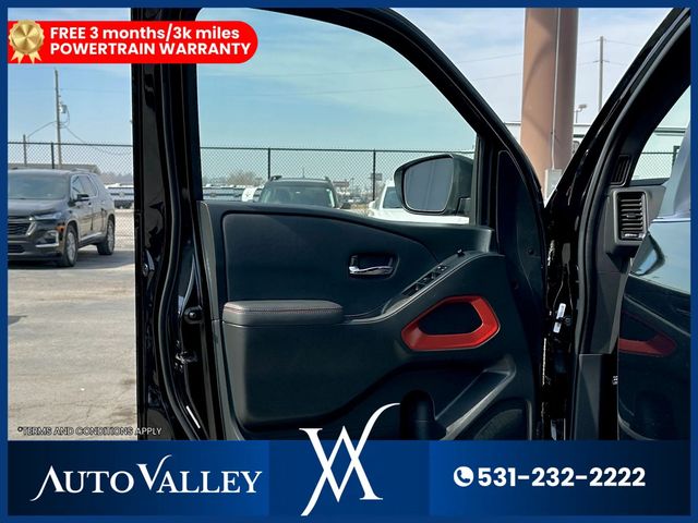 2024 Nissan Frontier Crew Cab PRO-4X Pickup 4D 5 ft - 23006013 - 11