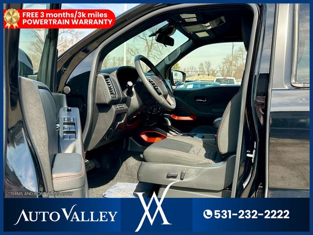 2024 Nissan Frontier Crew Cab PRO-4X Pickup 4D 5 ft - 23006013 - 12