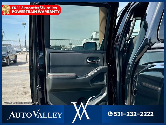 2024 Nissan Frontier Crew Cab PRO-4X Pickup 4D 5 ft - 23006013 - 19
