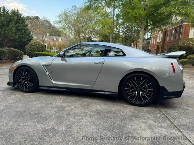 2024 Nissan GT-R Premium AWD - 22820649 - 9