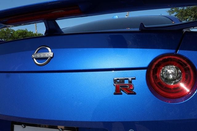 2024 Nissan GT-R Premium - Photo 14