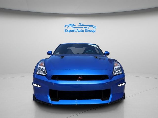 2024 Nissan GT-R Premium - Photo 8