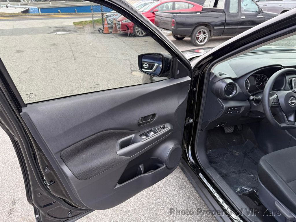 2024 Nissan Kicks S FWD - 22987472 - 16