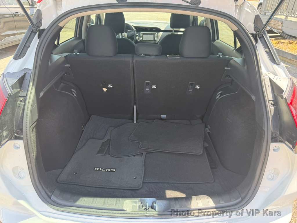 2024 Nissan Kicks S FWD - 23003299 - 18