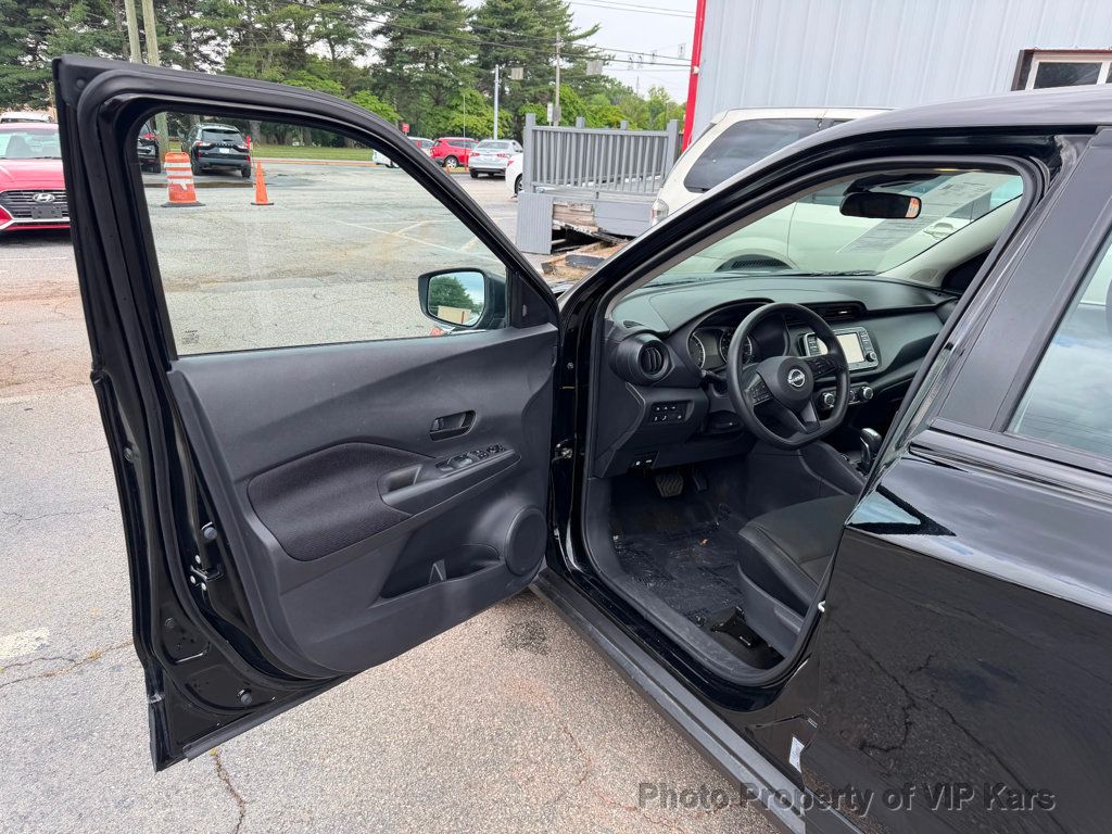 2024 Nissan Kicks S FWD - 23031473 - 8