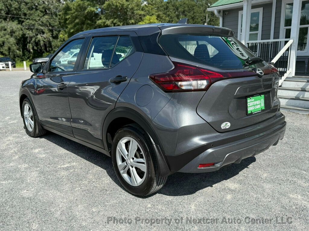 2024 Nissan Kicks S photo 3