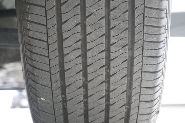 2024 Nissan Kicks S FWD - 23010922 - 22
