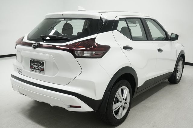 2024 Nissan Kicks S FWD - 23010922 - 3
