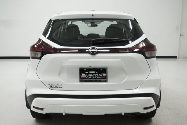 2024 Nissan Kicks S FWD - 23010922 - 4