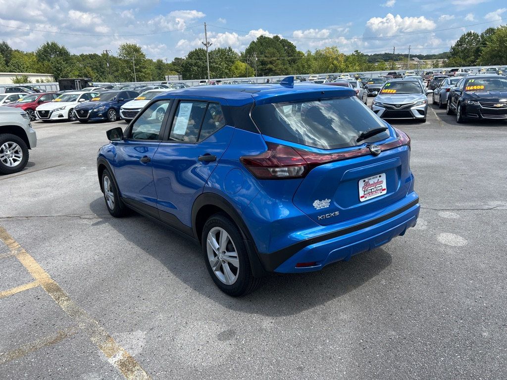 2024 Nissan Kicks S photo 4
