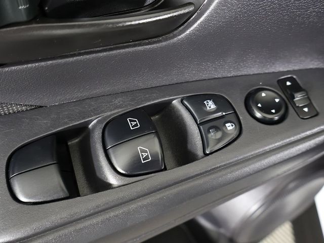 2024 Nissan Kicks S FWD - 23040486 - 32
