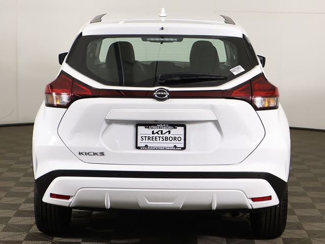 2024 Nissan Kicks S FWD - 23040486 - 8