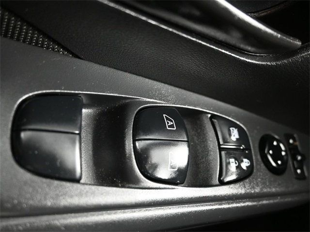 2024 Nissan Kicks S FWD - 22957339 - 28