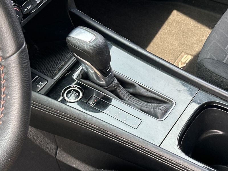 2024 Nissan Kicks SR FWD - 23023074 - 18