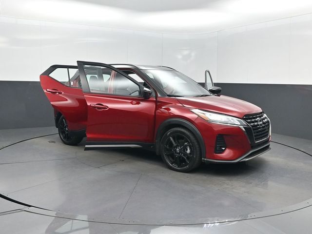 2024 Nissan Kicks SR FWD - 22996389 - 28