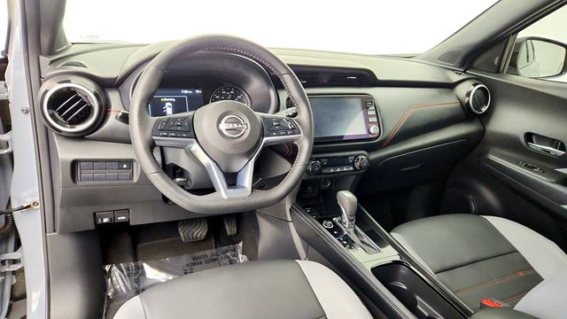 2024 Nissan Kicks SR FWD w/ Premium Pkg & Bose Personal Plus Audio - 23035591 - 11