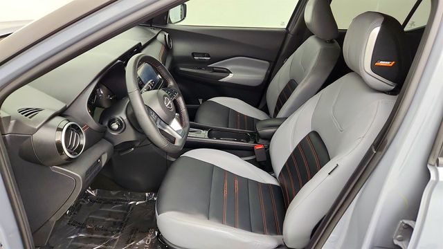 2024 Nissan Kicks SR FWD w/ Premium Pkg & Bose Personal Plus Audio - 23035591 - 17