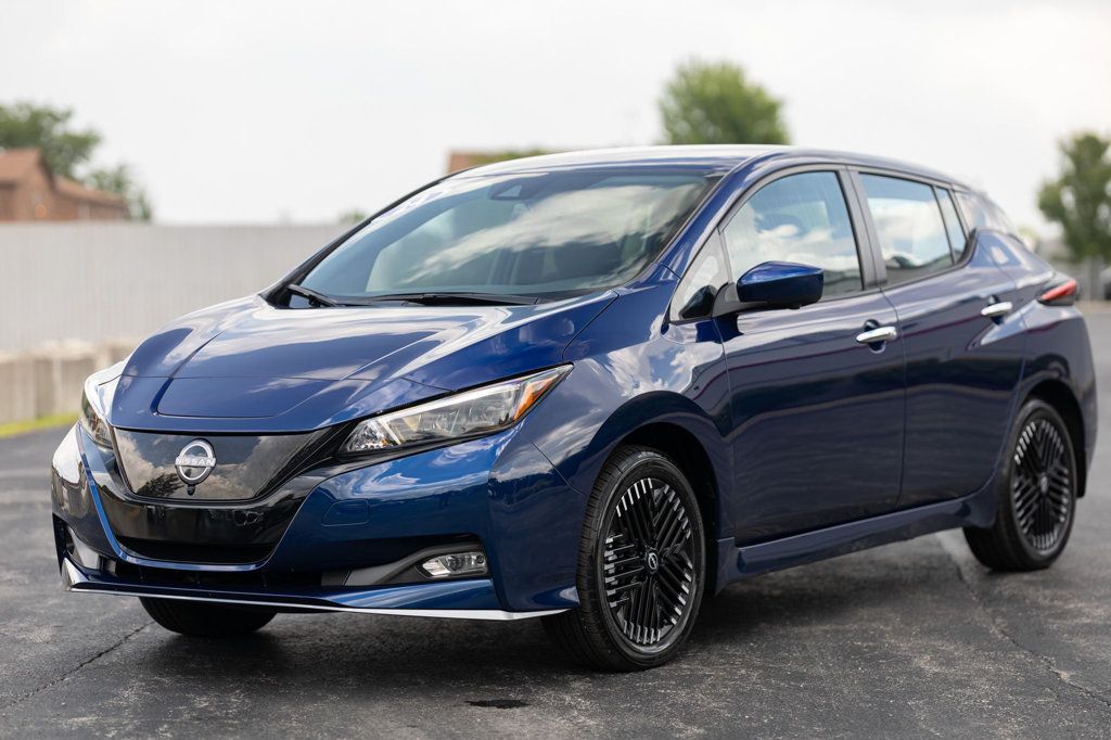 2024 Nissan Leaf SV Plus photo 2